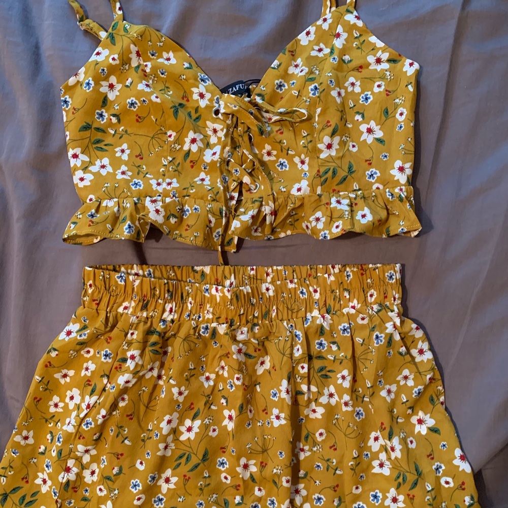 Two piece, floral tank and flowy shorts